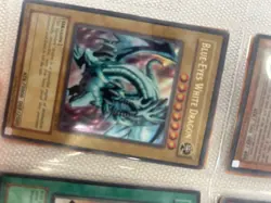 Lot of over 150 YUGIOH cards - Image 2