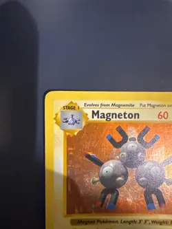 Magneton 9/102 Base Set SHADOWLESS 1999 Holo Rare WOTC Pokemon Card TCG - Image 4
