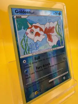 Goldeen 107/147 Reverse Holo Rare Supreme Victors Pokemon TCG Light Played LP - Image 2