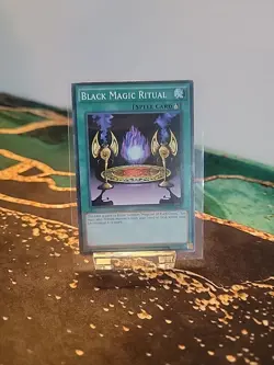 Black Magic Ritual YGLD-ENC32 Yugi's Legendary Decks 1st Edition (MP) - Image 1