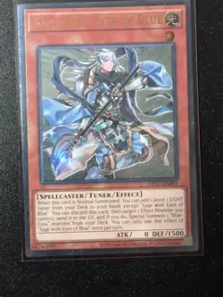 YuGiOh - Sage With Eyes Of Blue - OP27-EN001 - Ultimate Rare - Unlimited - NM - Image 1
