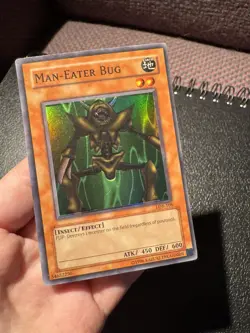 Yu-Gi-Oh! Man-Eater Bug LOB-108 Unlimited Super Rare Holo MP - Image 3