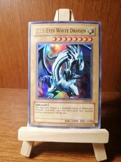 Blue Eyes White Dragon LOB-001 Ultra Rare Unlimited NM Yugioh - Image 1