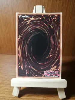 Blue Eyes White Dragon LOB-001 Ultra Rare Unlimited NM Yugioh - Image 2