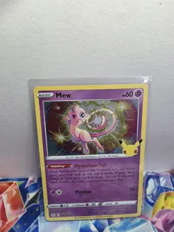 Pokemon Mew 011/025 - Celebrations 25th Anniversary - Holo NM - Image 1