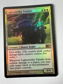 MTG Magic The Gathering 2010 M10 Lightwielder Paladin LP - Image 1