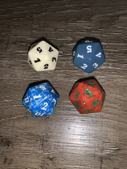 Lot 4 Assorted D20 MTG Spindown Dice M14 - Image 2