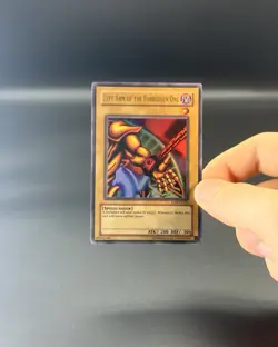 Yu-Gi-Oh! TCG Left Arm of the Forbidden One LOB-EN123 (25th Anniversary) - Image 4