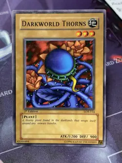 Darkworld Thorns LOB-114 the Legend of Blue Eyes White Dragon 1st Edition - Image 1