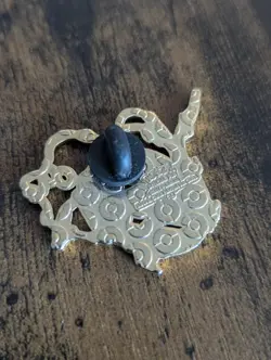 Pokemon SHINY Mega Rayquaza Pin 2015 Metal Enamel Pin Roaring Skies - Image 2