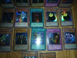Vintage Yu-Gi-Oh Tcg Card Lot Of 17 Holos 1st/Unlimited Edition - Image 5