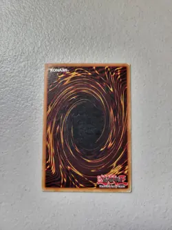 1x Yu-Gi-Oh! Junk Giant PGL2-EN001 1st Edition Gold Secret Rare LP Free Shipping - Image 2