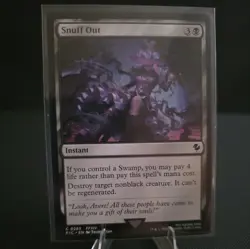 Magic The Gathering Snuff Out Commander: Final Fantasy Regular - Image 1