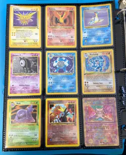 Pokemon Cards VINTAGE Collection Binder - Rare Holos, First Edition, WOTC 1999 - Image 3