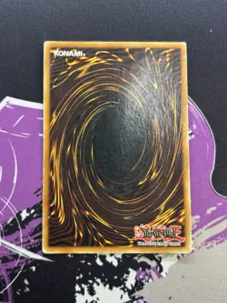 Yugioh Dark Magician SDY-006 Ultra Rare Unlimited DMG - Image 2