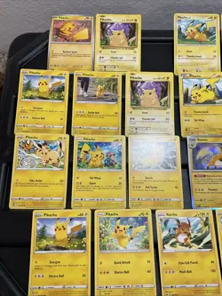 (30) Pikachu CARDS LOT VTG HOLO Raichu Stamped Red Cheeks Halloween 2010 - Image 2