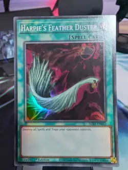 YuGiOh! Harpie's Feather Duster EGS1-EN022 Super Rare 1st Ed - Image 1