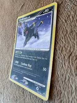 2008 Pokemon TCG MAJESTIC DAWN Umbreon Rare Non Holo Card 32/100 LP/MP - Image 2
