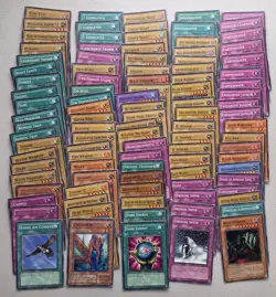 Yu-Gi-Oh! Card Lot of 468 Vintage Cards - Image 4
