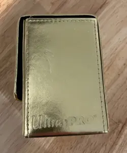 UltraPro Magic the Gathering Golden Deckbox + Purphoros - Image 4