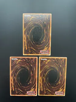 Yugioh 7 Colored Fish SDJ-008 Common Unlimited Edition LP/MP X3 - Image 2