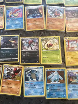 Lot Of 100 Pokemon Cards Assorted - Image 4