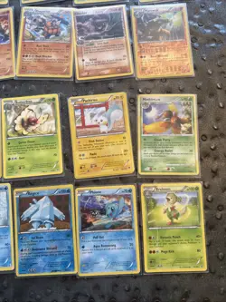 Lot Of 100 Pokemon Cards Assorted - Image 5