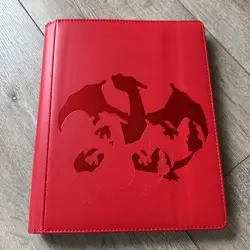 Ultra PRO Charizard Premium 9-Pocket PRO-Binder for Pokemon Pre-owned Used - Image 1