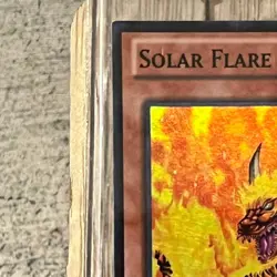 Yugioh Solar Flare Dragon LCYW-EN254 Super Rare NM - Image 4