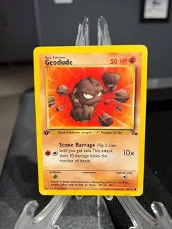 Geodude Pokemon 1st Edition Fossil 47/62 1999 WOTC NM - Image 1
