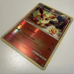 Pokemon TGC 2010 Flareon 26/90 HG&SS Undaunted Reverse Holo Card - Image 3