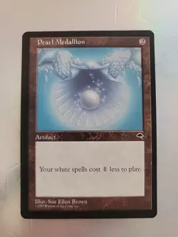 Pearl Medallion Tempest Regular - Image 1