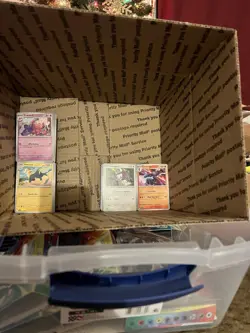 Pokemon TCG Bulk Lot 1140 Cards Mix of Rarities and Holos NM/M See Description - Image 2