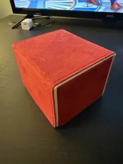 Ultra Pro Vivid Deluxe Alcove Edge Deck Box Red - Image 1