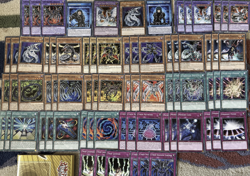 YuGiOh Zane Truesdale Cyberdark Cyber Dragon Deck & Secret Rares + Game Mat - Image 1
