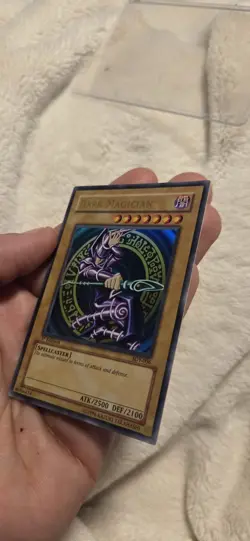 2002 Dark magician sdy-006 1era edicion - Image 2