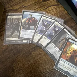 MTG Warhammer 40k Forces of the Imperium Commander Deck dragonSleeves inc (USED) - Image 3
