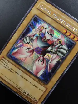 YUGIOH 2003 | GAMMA THE MAGNET WARRIOR | DOR-G003 | GERMAN PRISMATIC | VG - EX - Image 4