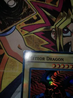 Meteor Dragon prc1-en001 1st Edition (LP) Super Rare Yu-Gi-Oh! - Image 3