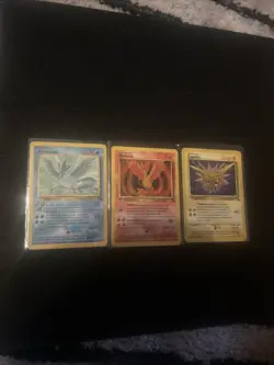 3 Rare Non Holo Fossil Pokemon Cards Legendary Birds LP MP DMG - Image 1