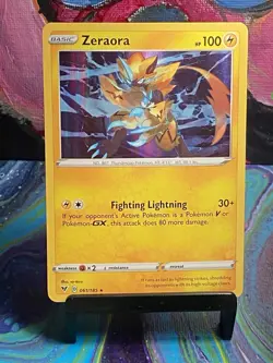 Zeraora 61/185 Cosmos Holo Rare Pokemon Card Vivid Voltage Pokemon TCG NM - Image 1