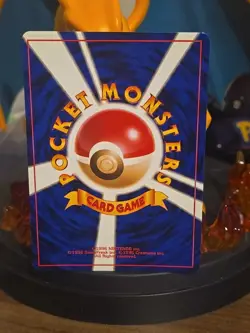 Pokemon TCG 1997 HP Swirl Japanese Pidgeot No 018 Jungle Holo Rare Trading Card - Image 3