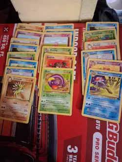 Lot Of 20 1999 Pokemon Cards Ekans Sandslash Persian Slowpoke Seadra Mankey - Image 1