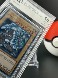 Yu-Gi-Oh! Blue-Eyes White Dragon LC01-EN004 Ultra Rare BCCG 10 Yugioh (CB) - Image 3