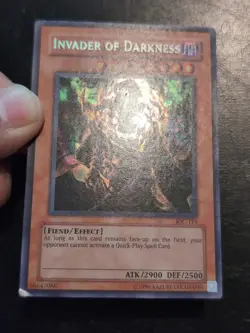 Yu-Gi-Oh! SECRET RARE CARD INVADER OF DARKNESS IOC-111 1996 VINTAGE PRINT LP - Image 2