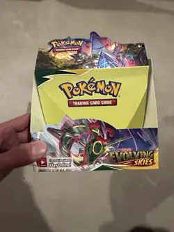 1x EMPTY - Pokemon TCG Sword & Shield Evolving Skies Booster Box - No cards - Image 1