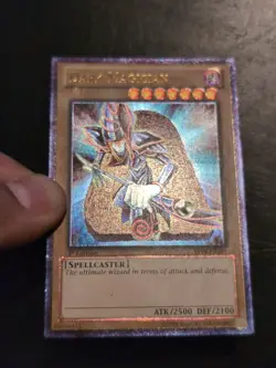 Yu-Gi-Oh! ULTIMATE RARE CARD DARK MAGICIAN YSYR-EN001 1ST LP - Image 2