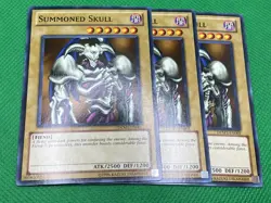 Summoned Skull (3x) DEM1-EN001 - Common NM YuGiOh Demo Pack VERY RARE - Image 1
