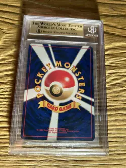 Pokemon Japanese 2000 Neo Discovery Umbreon Holo #197 BGS 9.5 Gem Mint - Image 2