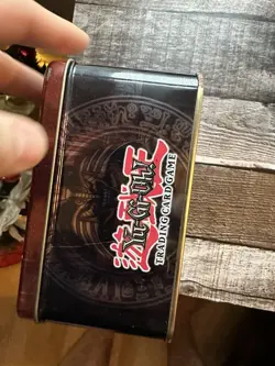Yugioh TCG Yu-gi-oh and Dark Magician Collectors Tin - EMPTY NO CARDS , 2002 - Image 3
